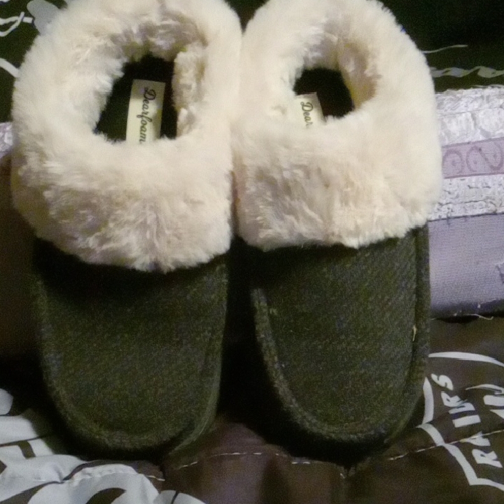 Cozy Faux Fur Cuff Slippers - Charcoal Grey Brand Dearform Size 5-6